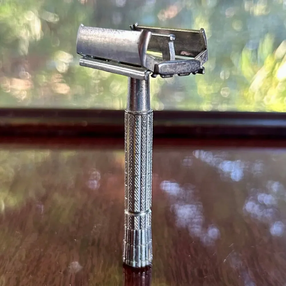 Vintage Safety Razor Double Edge Metal Razor 3.5” Grooming Tool